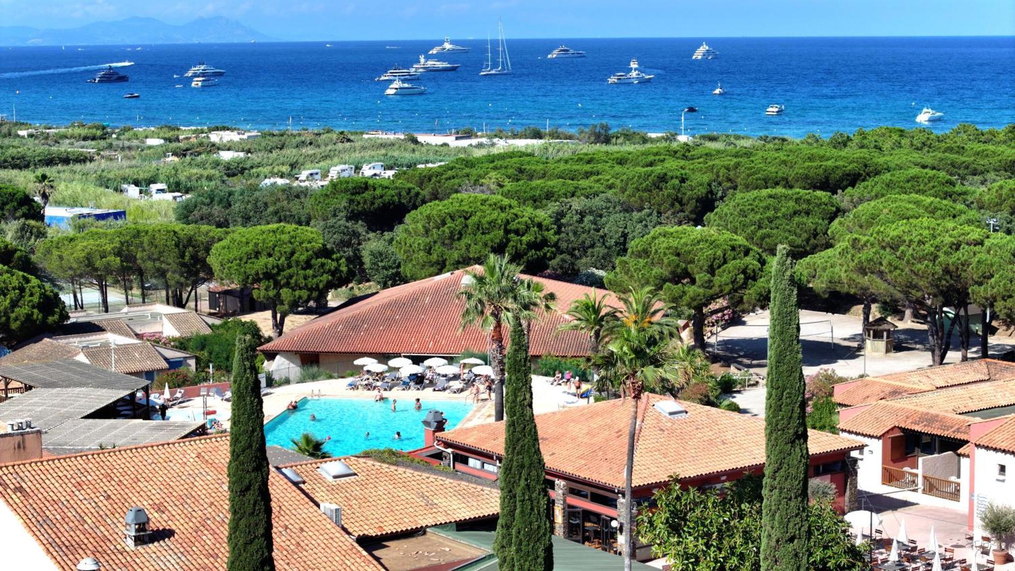 Village De - Le Sentier Des Pins Vakantiepark 3*