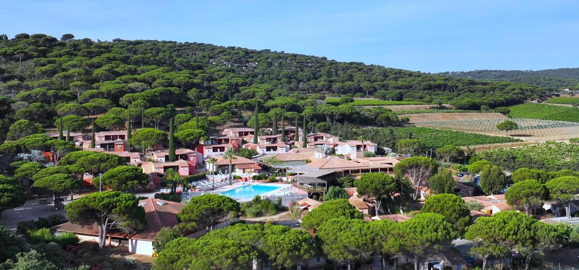 Village De - Le Sentier Des Pins Vakantiepark 3*